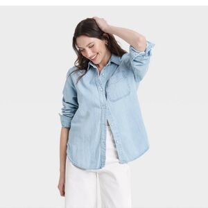 NWOT Universal Thread Denim Button Down Shirt Size XS